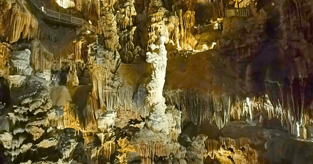 Photo Grotte des demoiselles - La Vierge